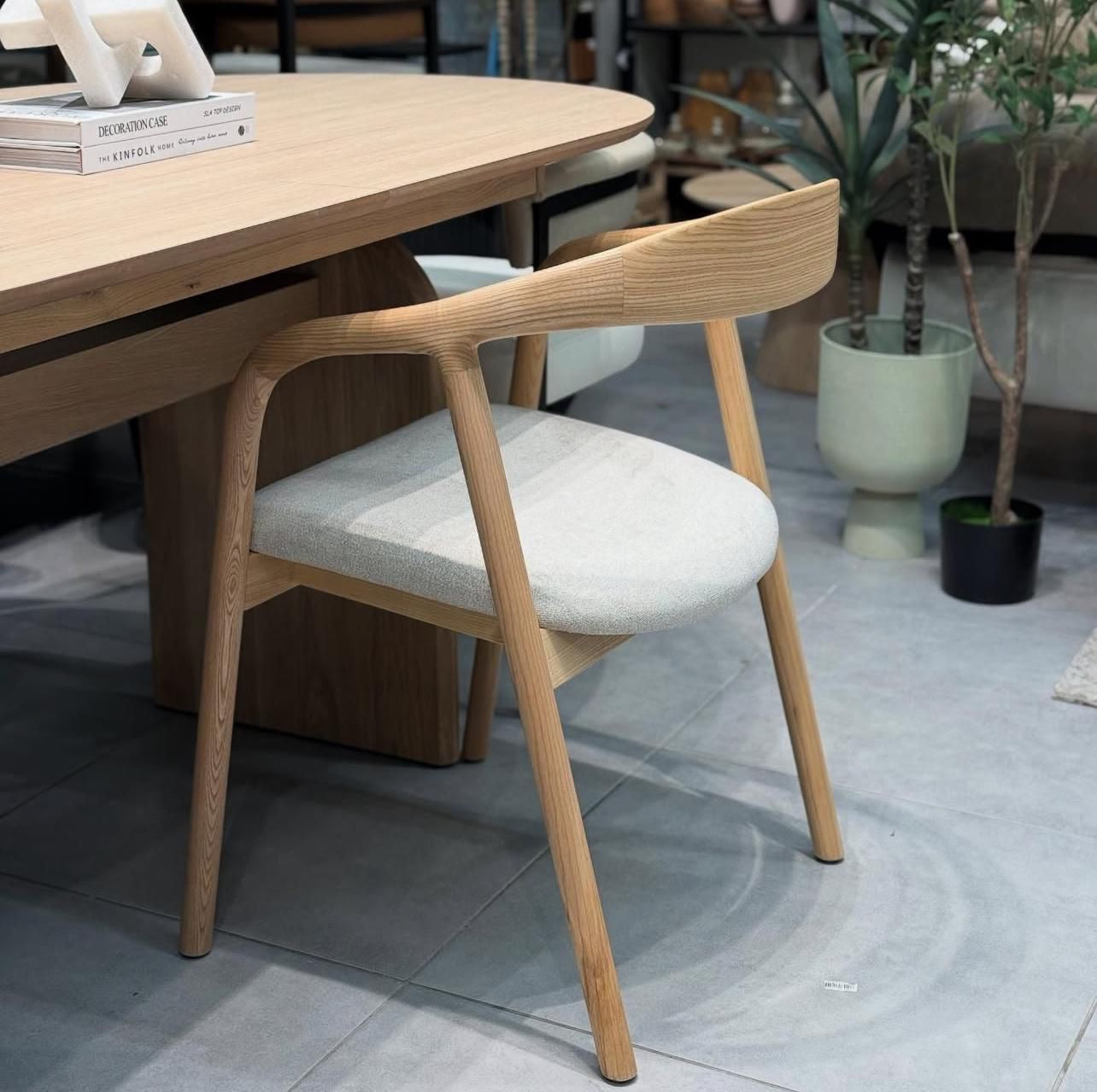 כסא אוכל ג׳ורדן פשתן