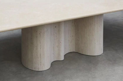 שולחן אוכל ליצ׳י