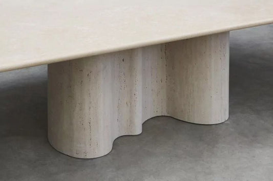 שולחן אוכל ליצ׳י