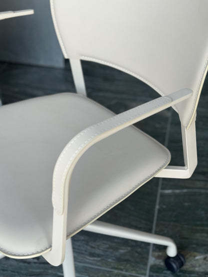 כסא משרד ברי