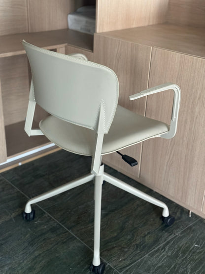 כסא משרד ברי