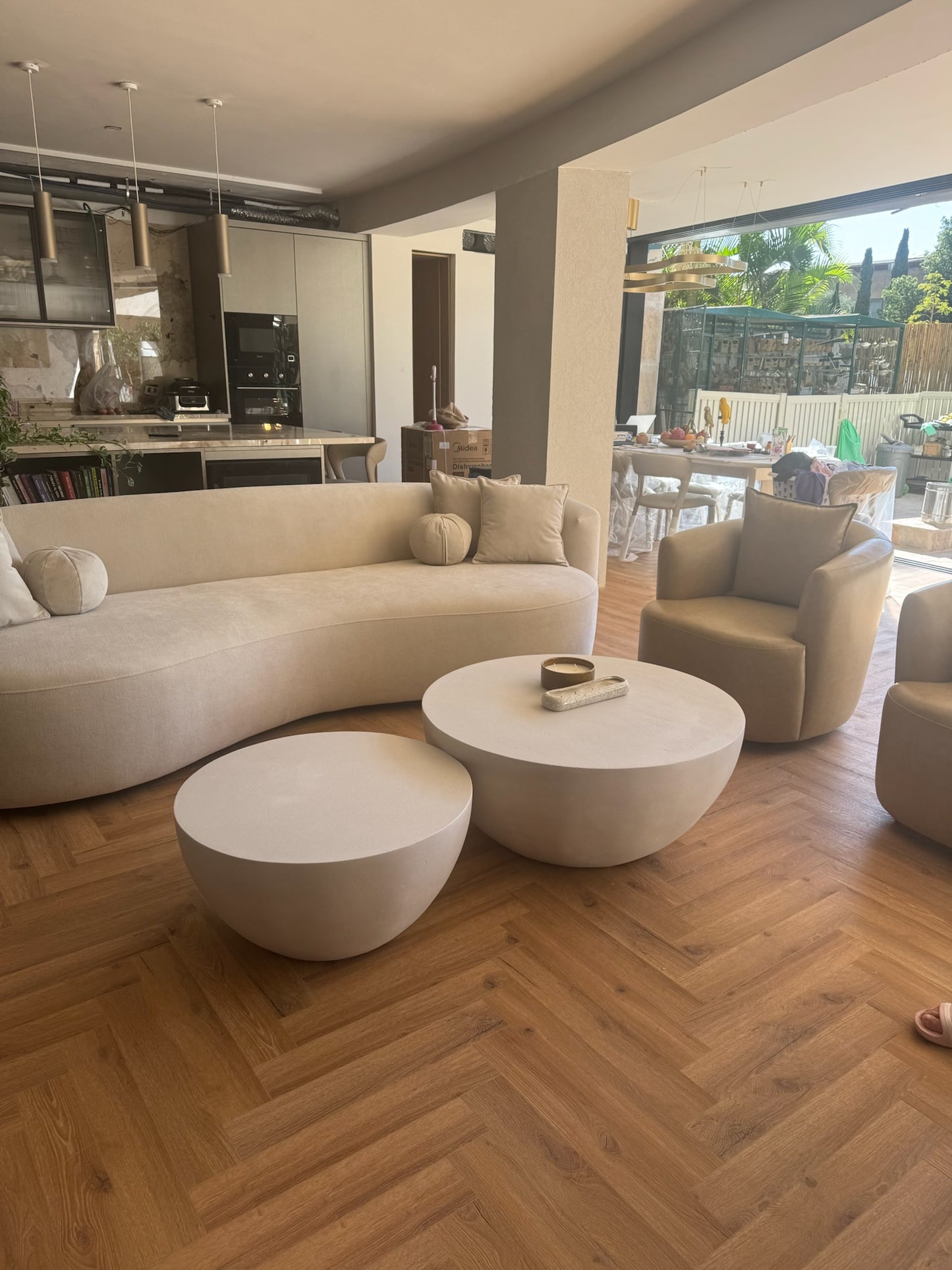 שולחן דמוי אבן זילבר עגול