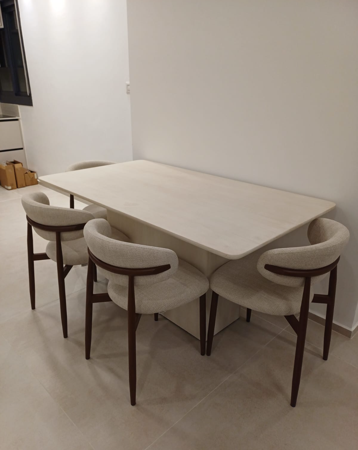 שולחן רגל בוקס דמוי טרוונטין