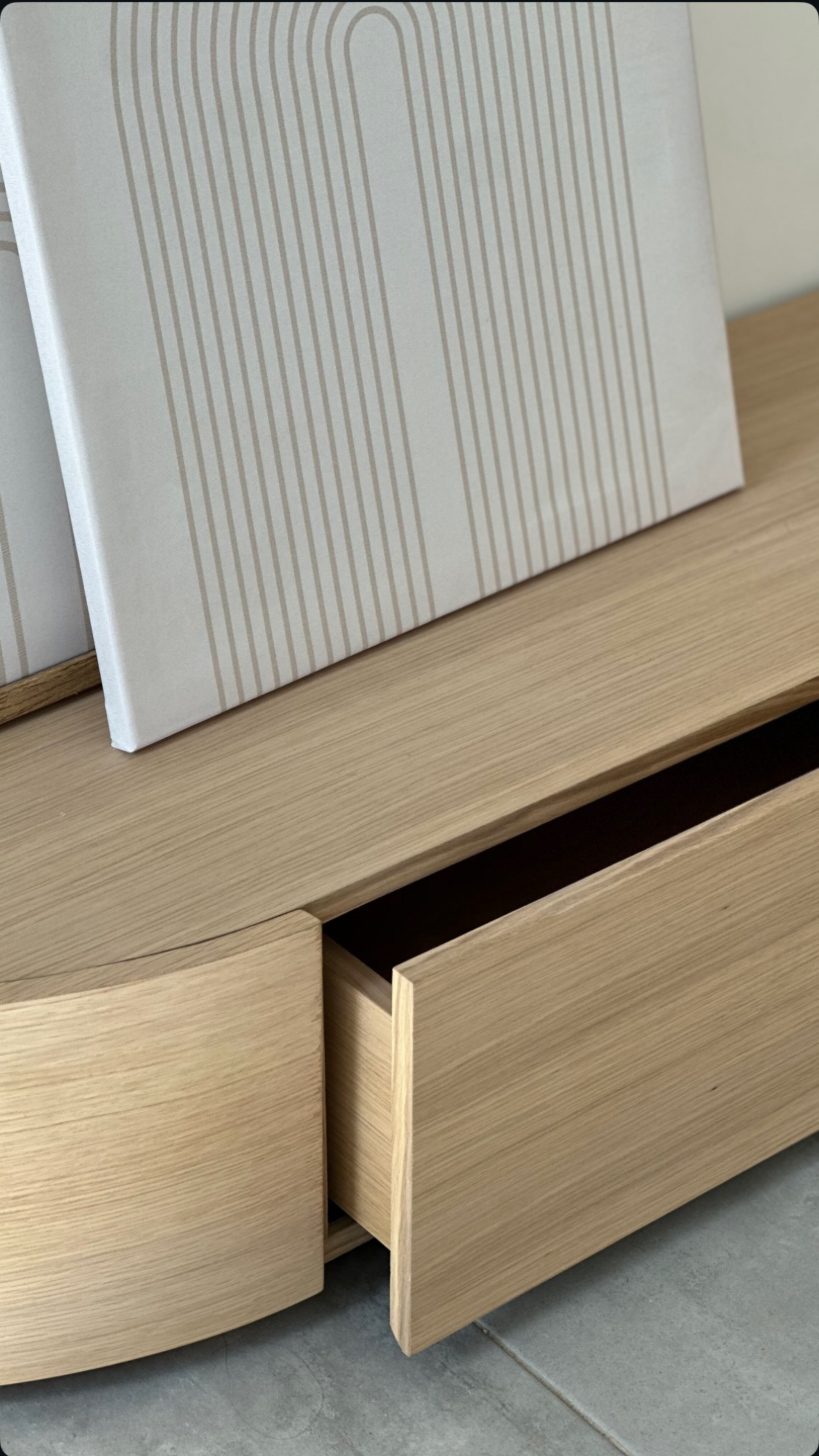 מזנון א-סימטרי עץ