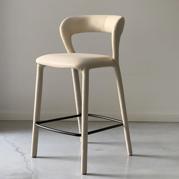 כסא בר טיטי