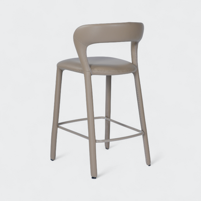 כסא בר טיטי