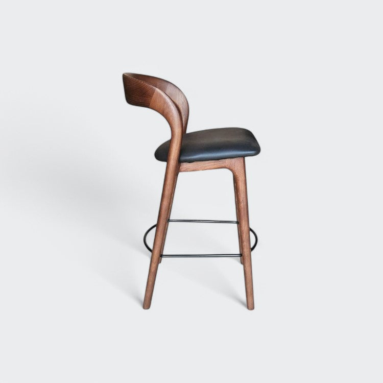 כסא בר עץ ג'ורדון